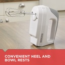 Black &amp; Decker Lightweight 5-Speed Hand Mixer, White