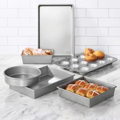 Chicago Metallic Commercial II 6-piece Non-Stick Baking Set